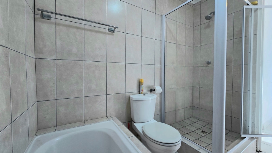 To Let 2 Bedroom Property for Rent in Muizenberg Western Cape